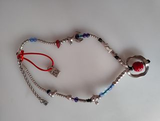 Collar plata y rojo