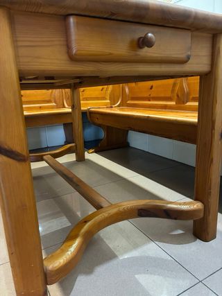 Mesa cocina madera maciza con banco rinconero 