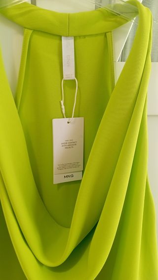 Elegante blusa  halter SIN ESTRENAR 