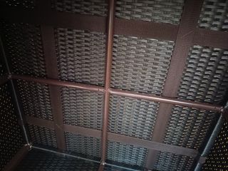 Mesa centro marrón oscuro mimbre plástico 