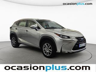 Lexus NX 300h Executive 4WD + Navibox 145 kW (197 CV)