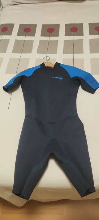 Neopreno OLAIAN Decathlon Talla 14 años (NUEVO)