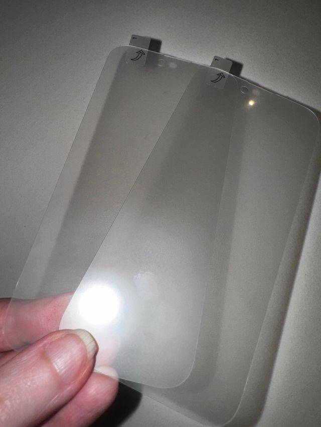 2 pellicole vetro iPhone 15 Pro