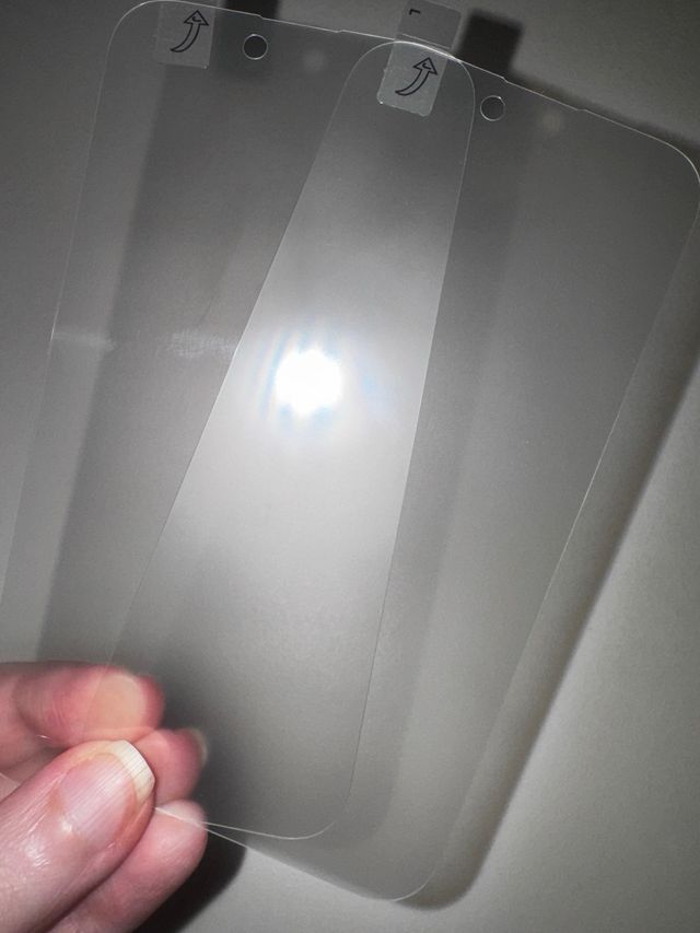 2 pellicole vetro iPhone 15 Pro