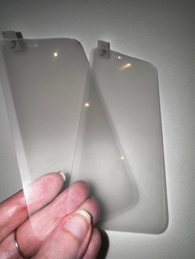 2 pellicole vetro iPhone 15 Pro