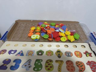 Juego madera números formas