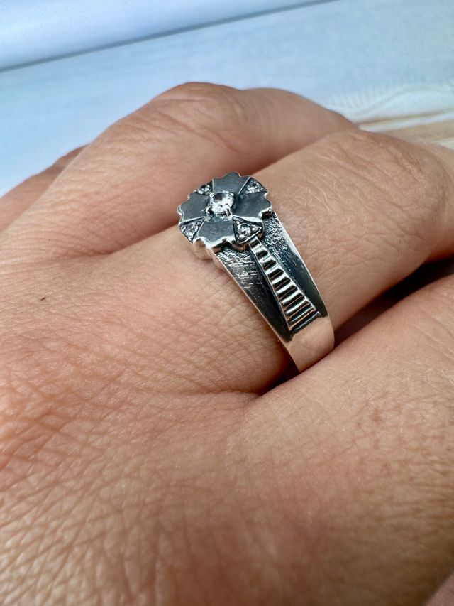 Anello in argento 💍 con zirconi