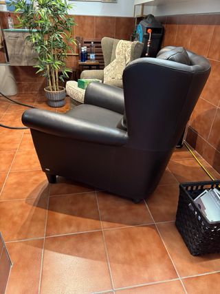 Sillón de  piel marrón