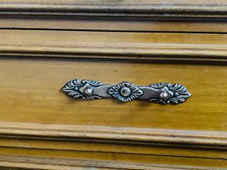 Cómoda de muy buena madera