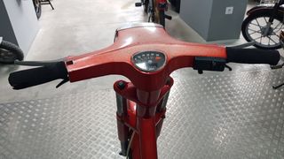 Vespa Vespino SC: Moto clásica roja