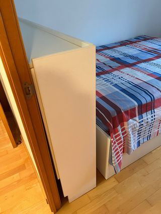 Cabecero Brimnes IKEA con puertas hechas a medida