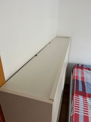 Cabecero Brimnes IKEA con puertas hechas a medida