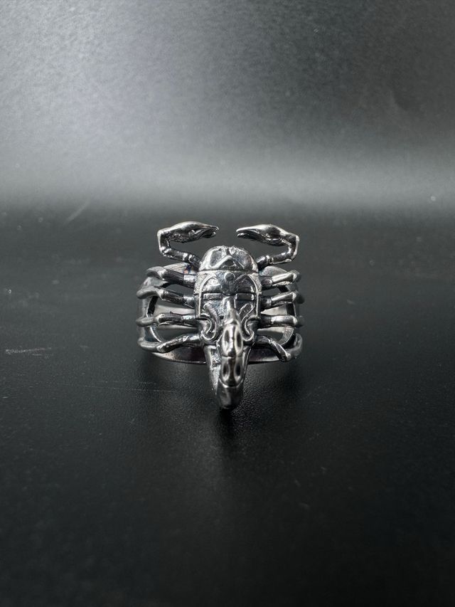 Anel Escorpião Prateado