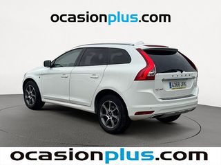 Volvo XC60 D4 Momentum 133 kW (181 CV)