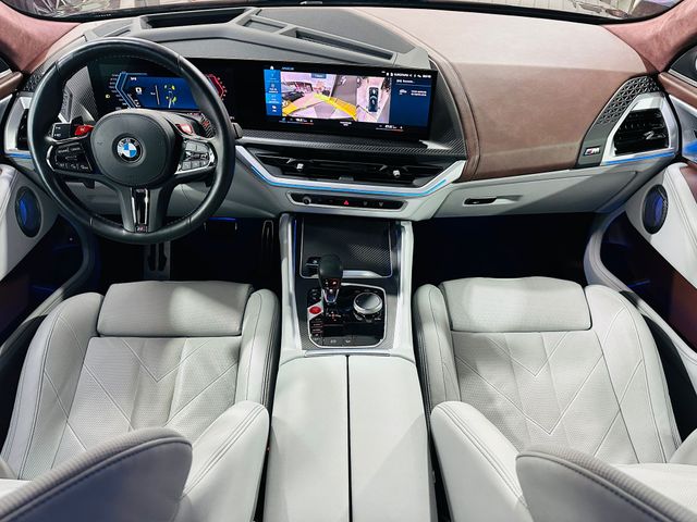 BMW XM 653cv 