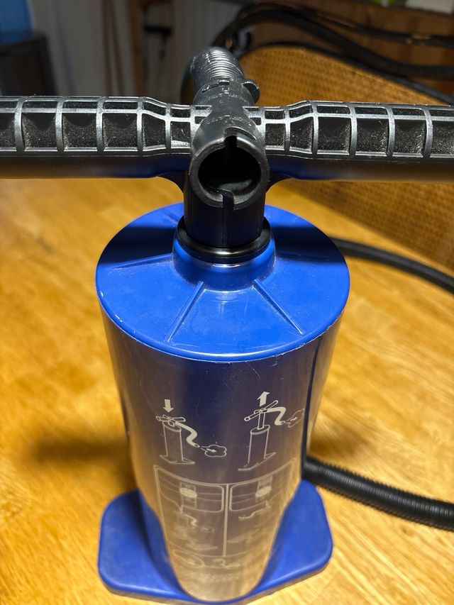 Hinchador manual 4L quechua