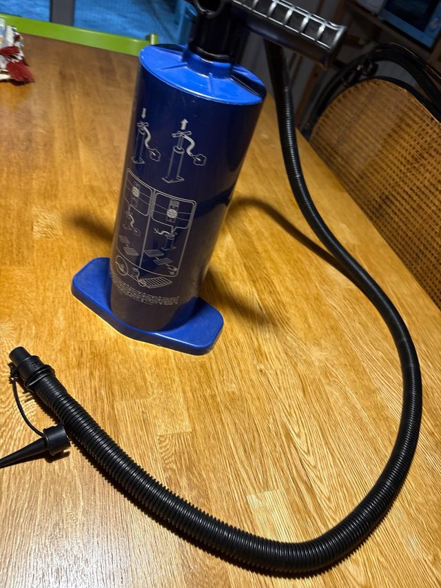 Hinchador manual 4L quechua