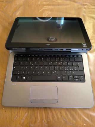 Computer portatile i5, tablet 2 in 1. 8 GB di RAM, Windows 11