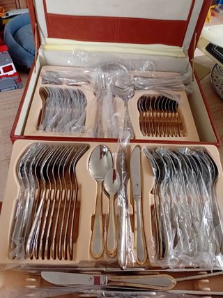 Vajilla vintage cerámica pintada a mano