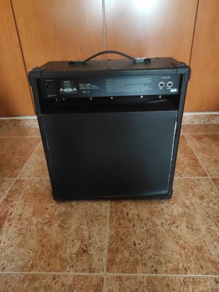 Amplificador bajo Fame
