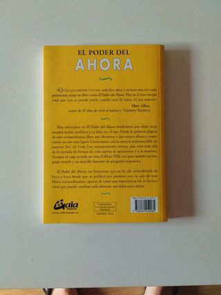 El poder del ahora: Una guía para la iluminació...