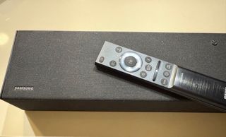 Barra sonido Samsung HW-T400.
Sin la caja