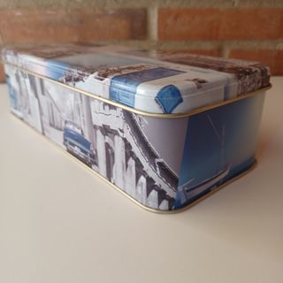 Caja metálica vintage Grecia