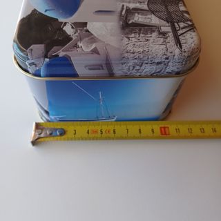 Caja metálica vintage Grecia