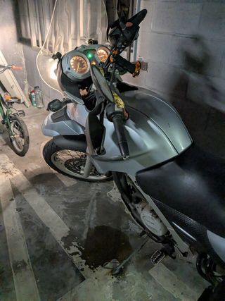 BMW GS650 2006 andando en regla (Leer descripción)