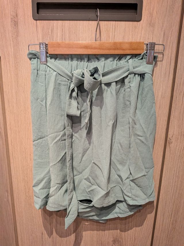 Conjunto falda y blusa