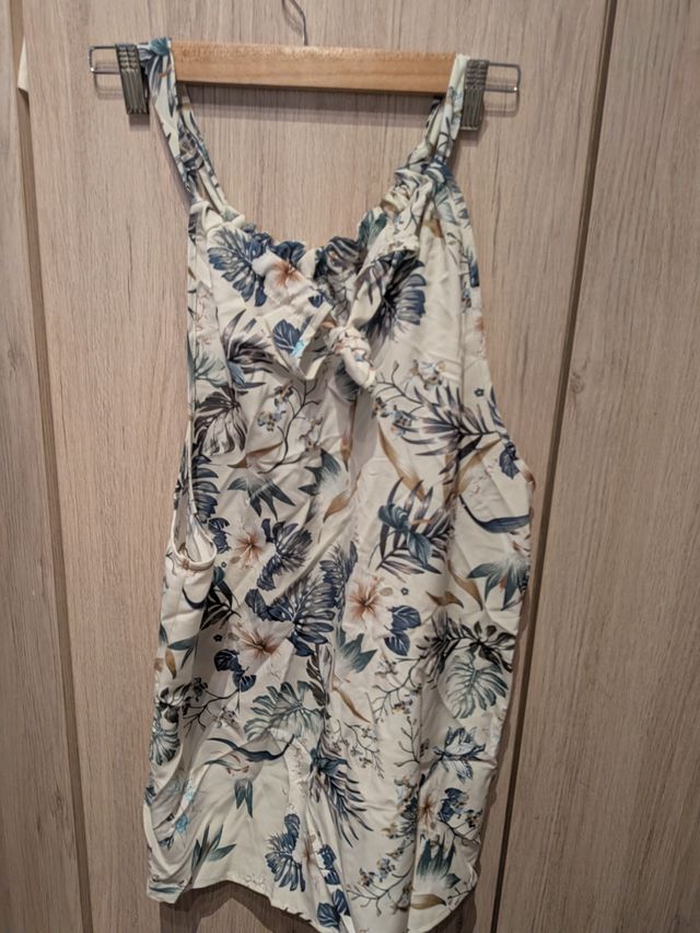 Conjunto falda y blusa