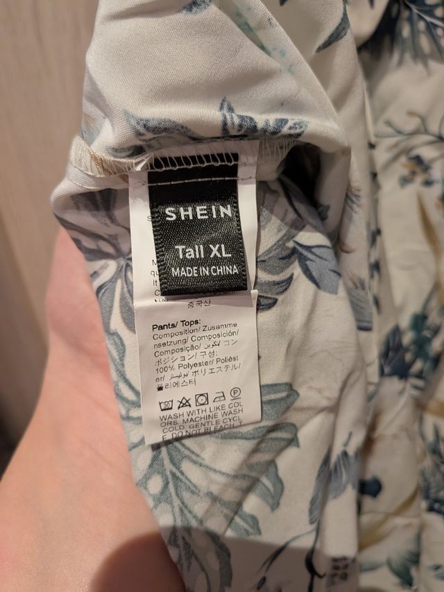 Conjunto falda y blusa