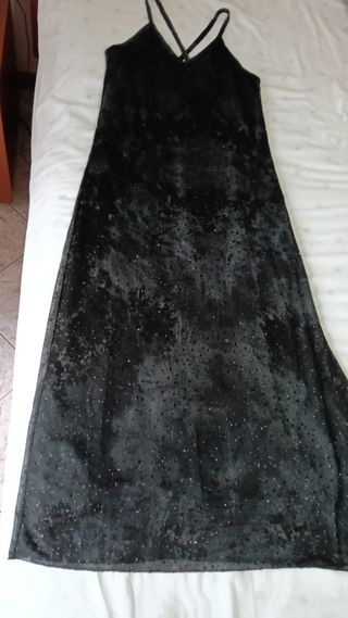 Abito nero con sfocature grigie e paillettes nere