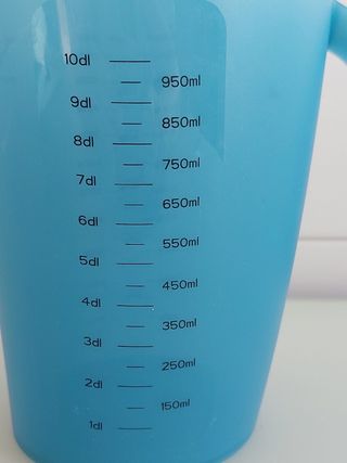 4 MOLDES PARA HELADOS, CUBITOS...+ JARRA MEDIDORA