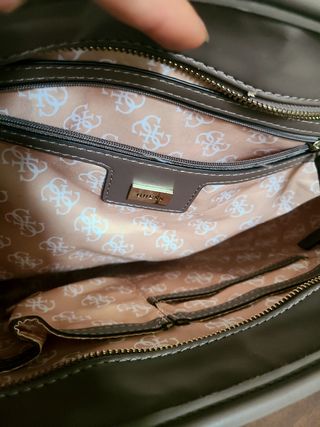 Borsa a mano Guess marrone