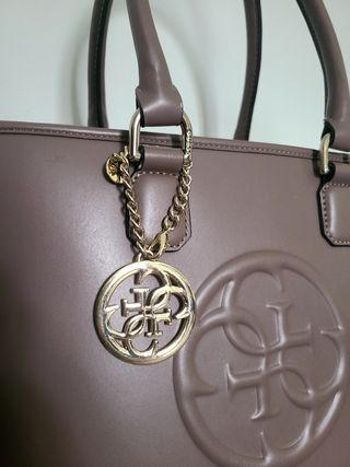 Borsa a mano Guess marrone