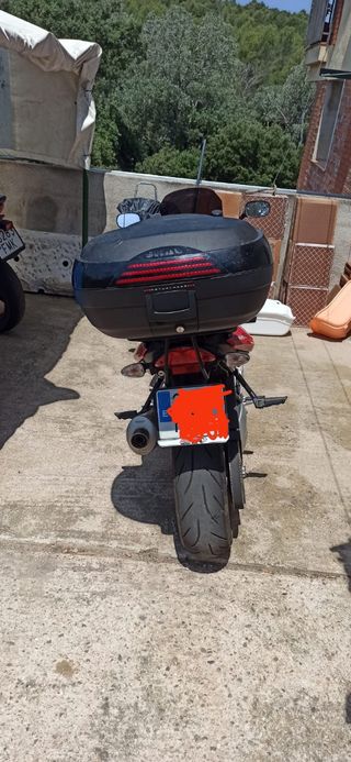 BMW F 800 S - Moto roja