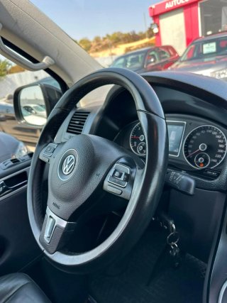 Volkswagen multivan 156000 HOY