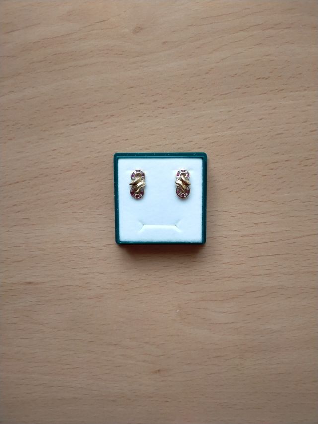 Pendientes oro 18k .