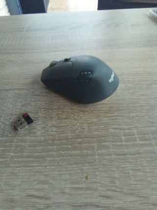 Ratón Logitech inalámbrico