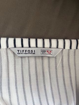 Blusa Tiffosi rayas blancas y negras 