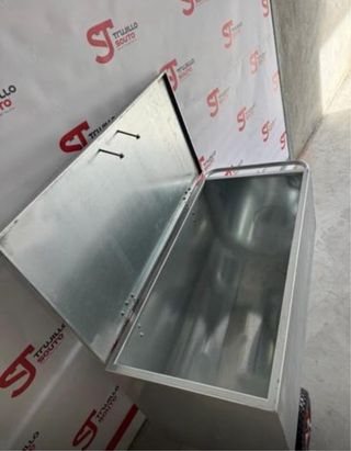 Carro pienso metálico con tapa