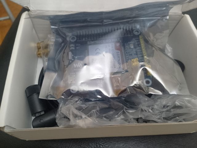 Módulo GPS, TELEFONO, Bluetooth Pi4/Pi3