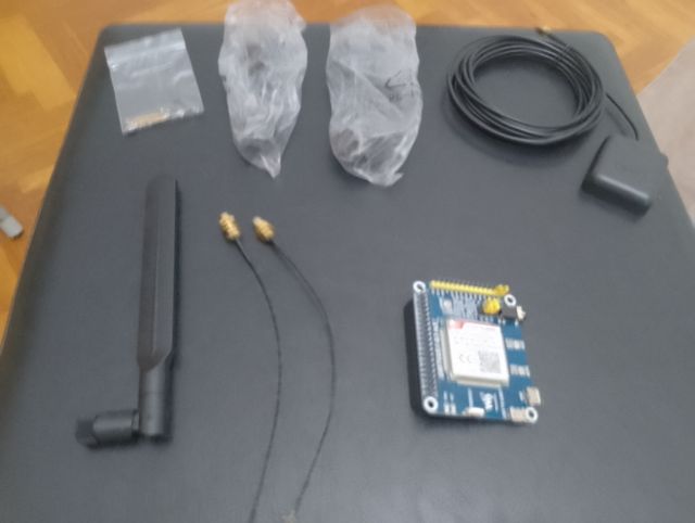 Módulo GPS, TELEFONO, Bluetooth Pi4/Pi3