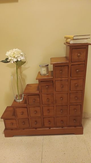 Mueble para almacenaje de madera