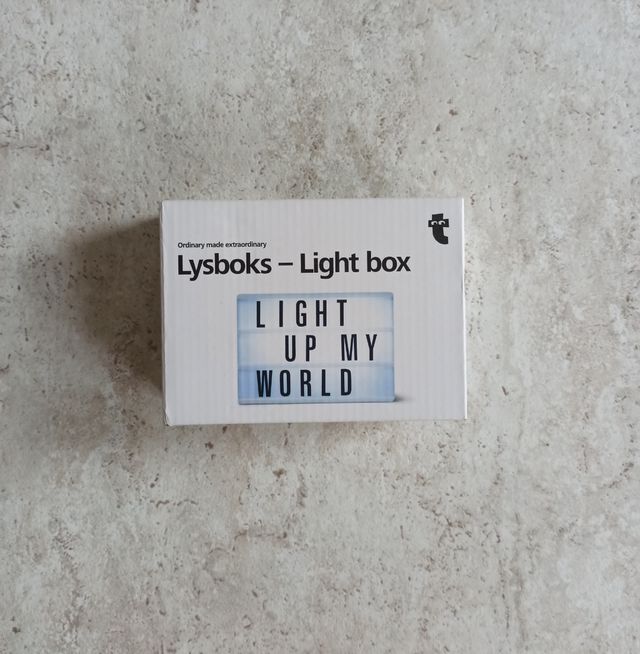 Caja pequeña de luz led Lysboks 