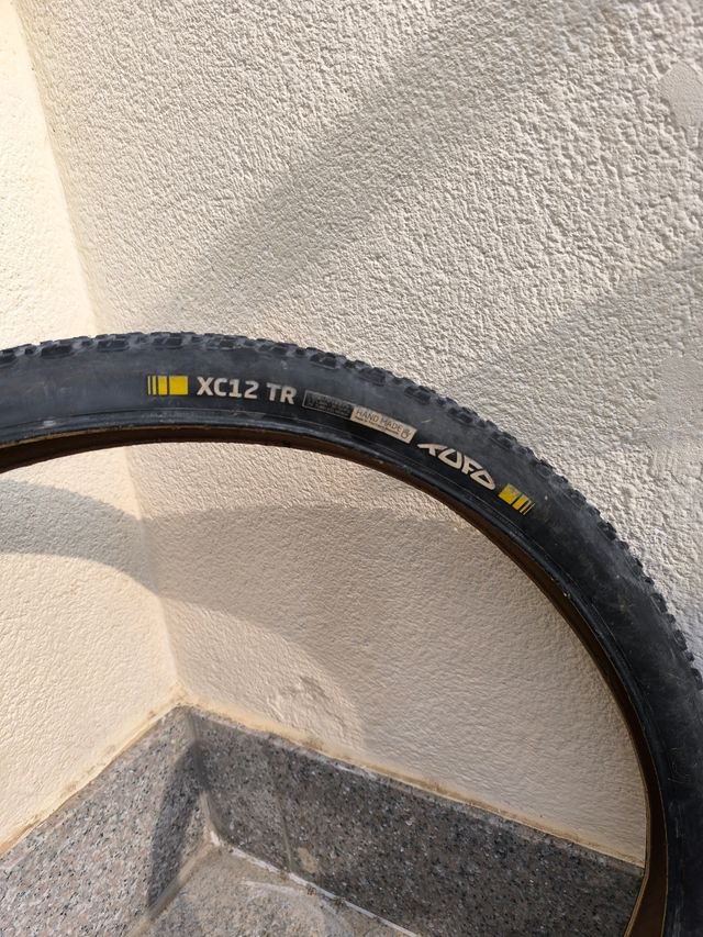 Neumático Tufo XC 12
