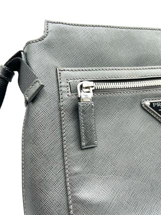 Bolso bandolera Prada negro