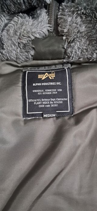 Chaqueta Alpha Industries verde oliva
