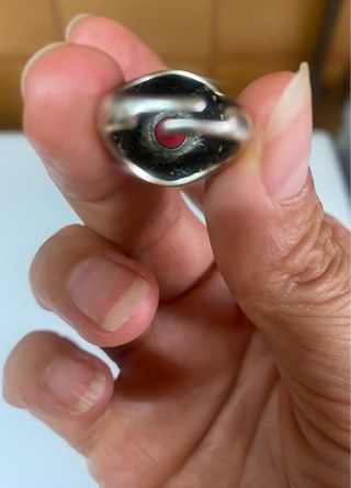 Anillo plata chapado oro con piedra roja